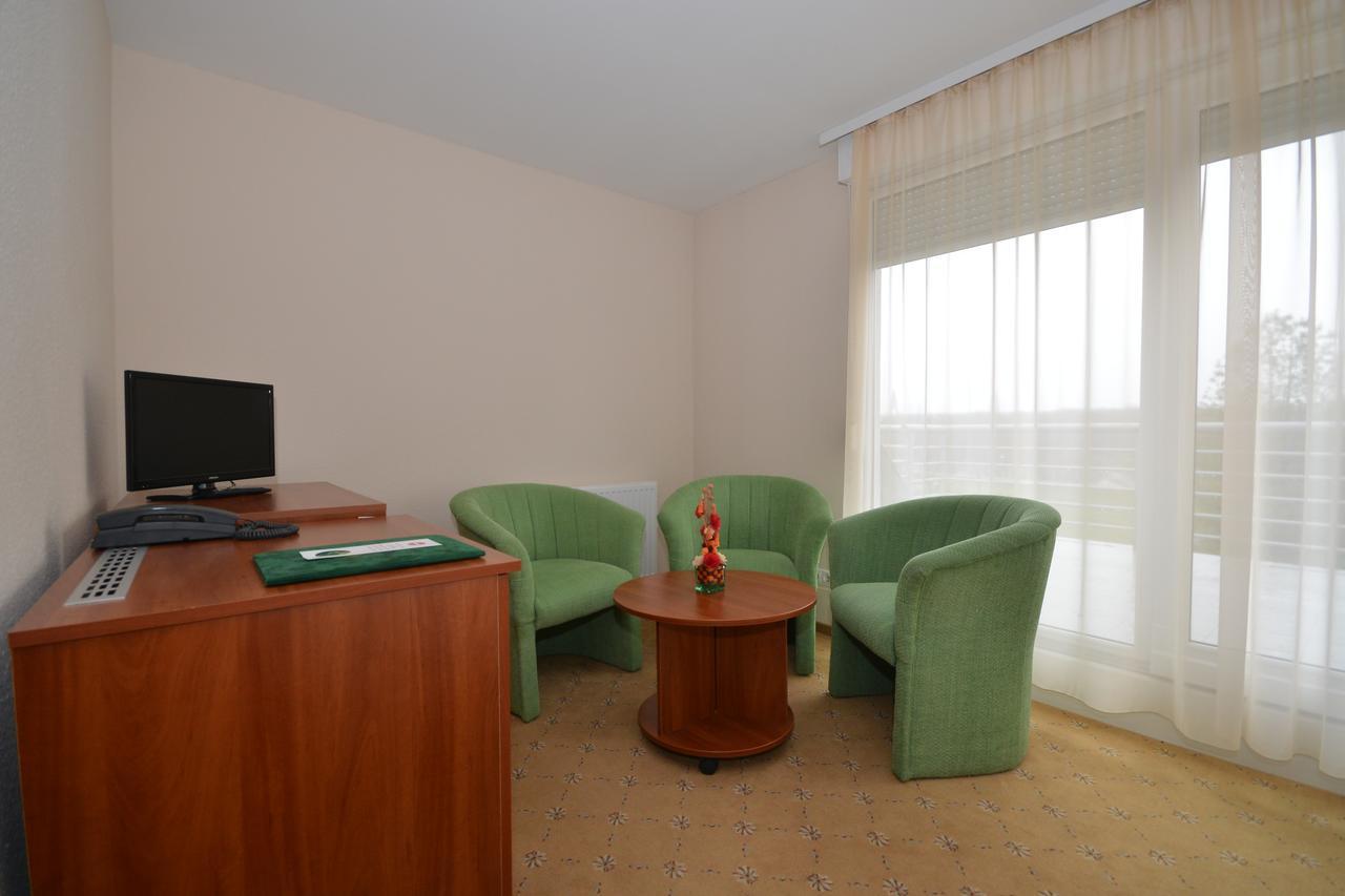 OTP Hotel Budapest Exterior foto