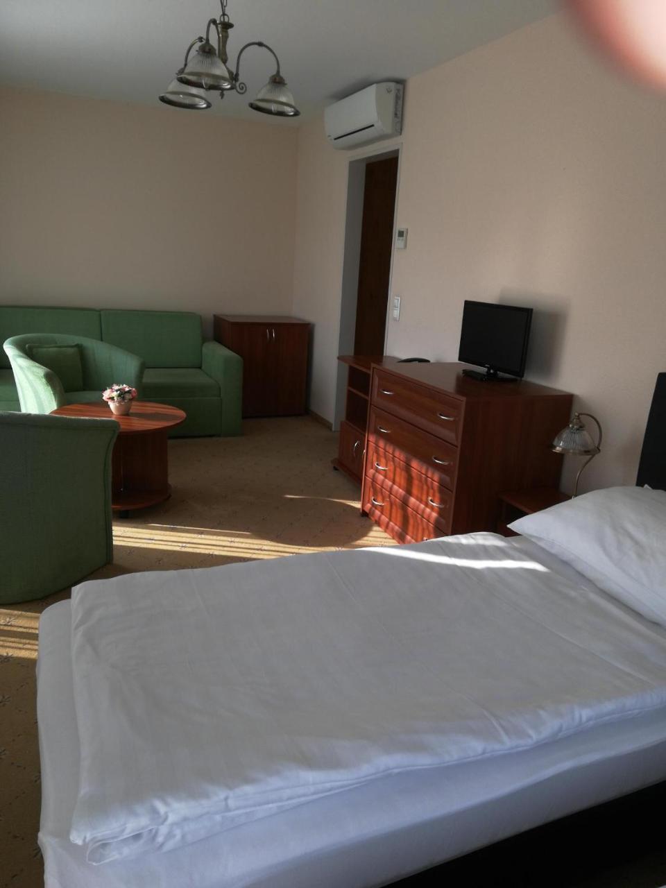 OTP Hotel Budapest Exterior foto